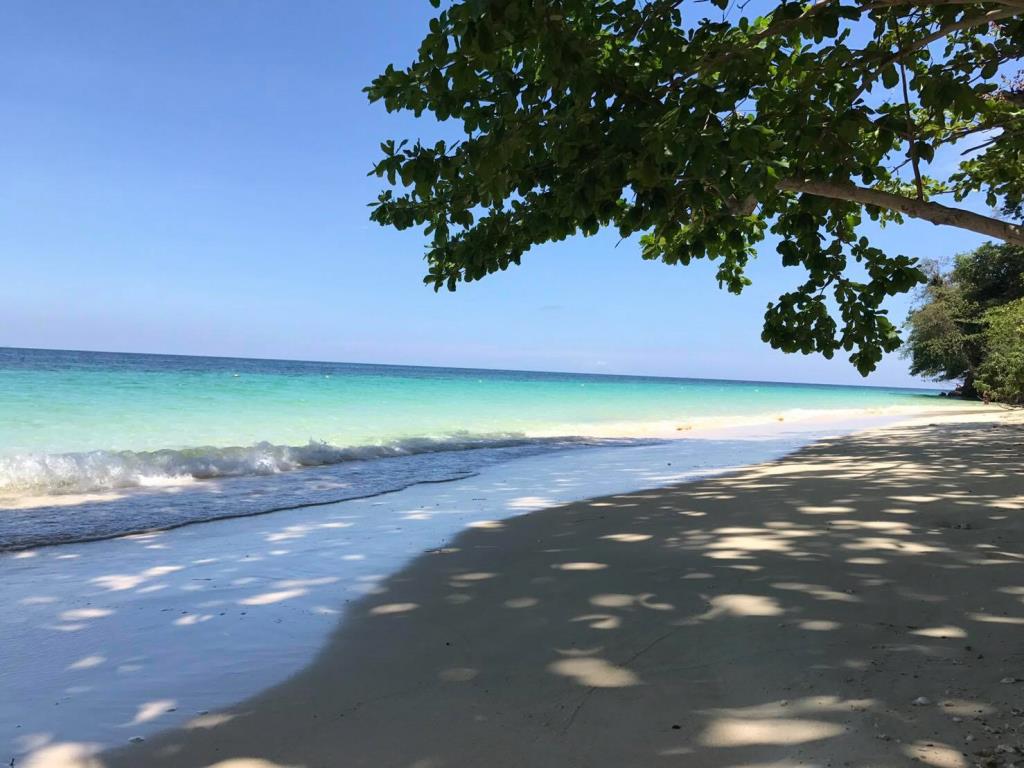 รวม 8 สถานที่ยอดฮิต ถ่ายรูป หาดเจ้าไหม (จังหวัดจันทบุรี) 2567 พักผ่อนฮีลใจ ไปเช้าเย็นกลับ